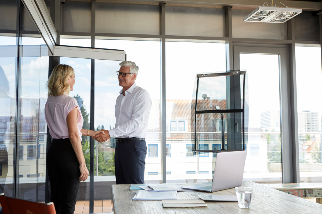 Mitarbeitergespraech zwei Personen