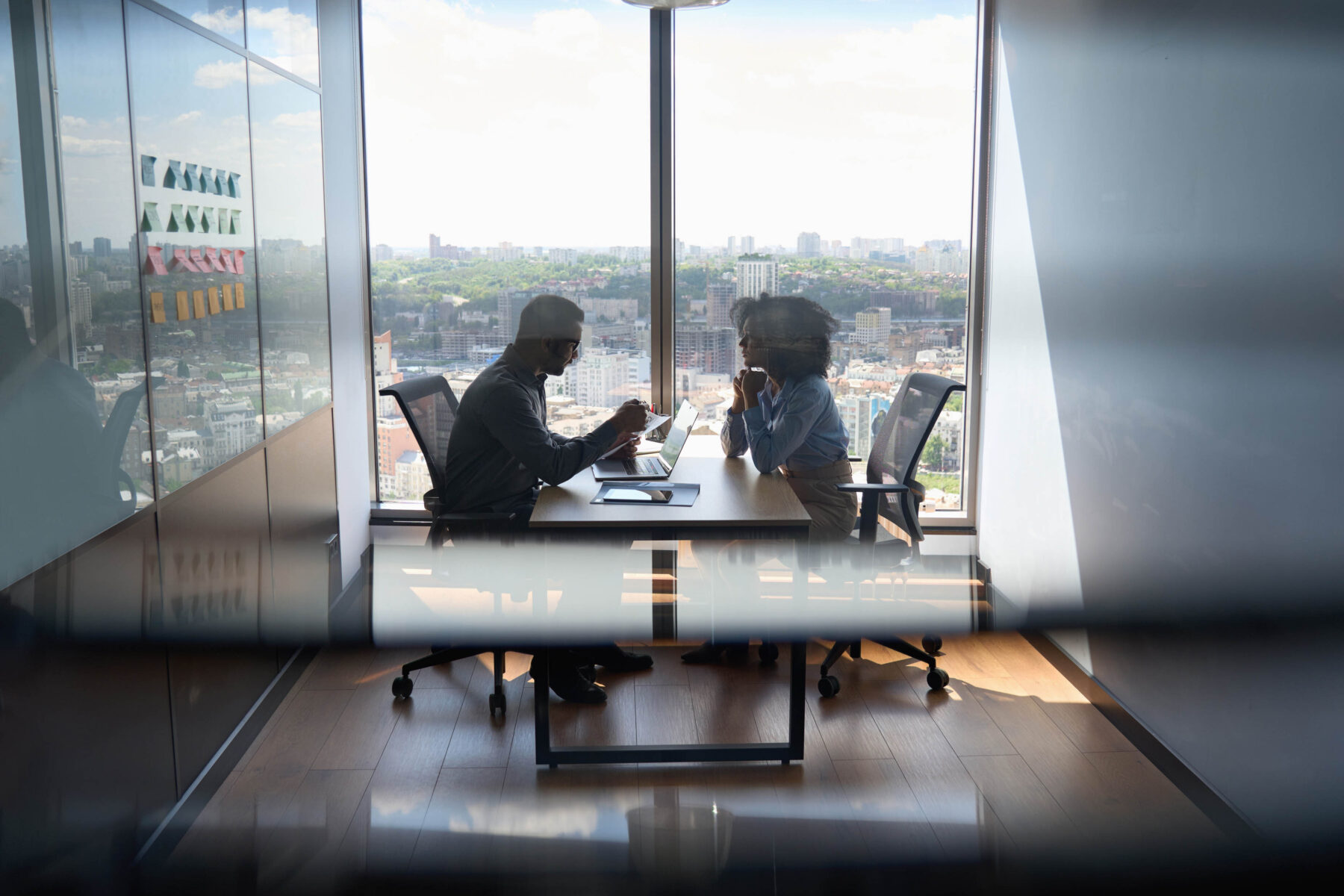 Schmuckbild Zwischenzeugnis