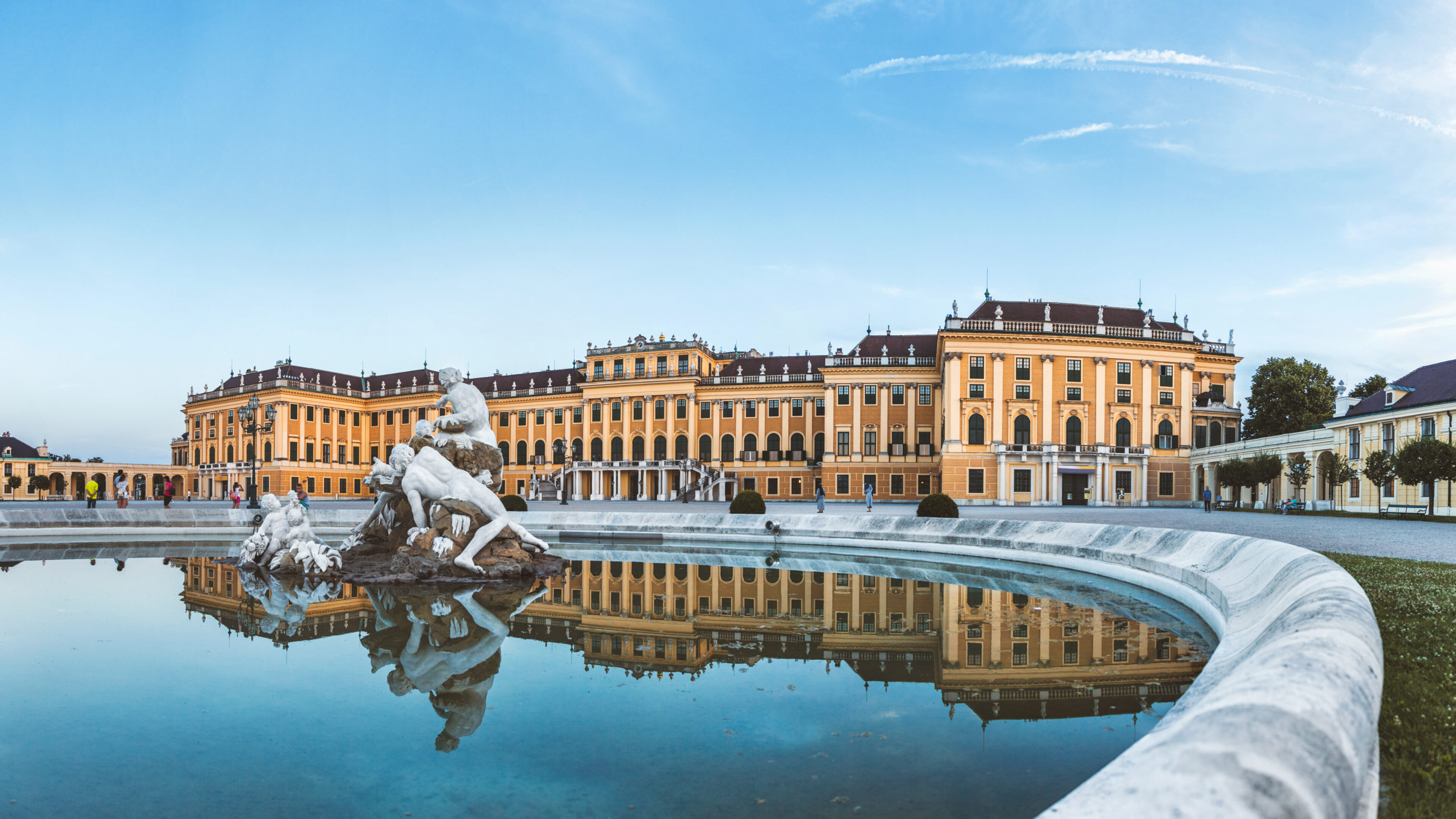 Schonbrunn palace in vienna austria